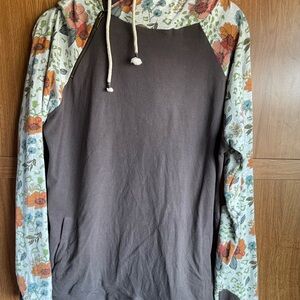 Ampersand Ave Floral double hood